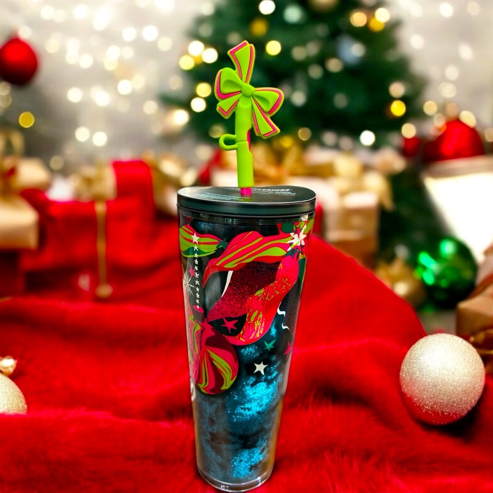 STARBUCKS NWT! 24 oz. Silicone straw topper tumbler!!!